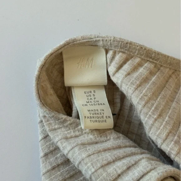 H&M Going Out Top in Beige - Picture 2 of 4